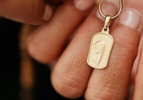 pexels-karola-g-5206848